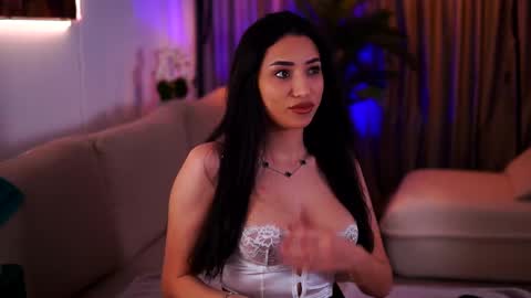 Snapshot of ginavalentinna chatting on March 9, 2025, 7:59 pm Gina online show from March 9, 2025, 7:59 pm