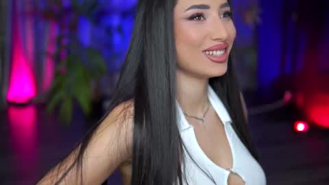 Snapshot of ginavalentinna chatting on October 15, 2025, 6:52 pm Gina online show from October 15, 2025, 6:52 pm