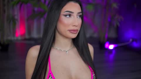 Gina online show from October 30, 2025, 7:47 pm