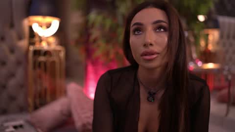 Gina online show from June 11, 2026, 12:32 am