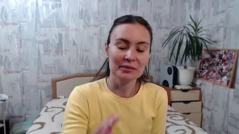 Snapshot of ginaxsoulah__ chatting on October 11, 2025, 9:41 am ginaxsoulah online show from October 11, 2025, 9:41 am