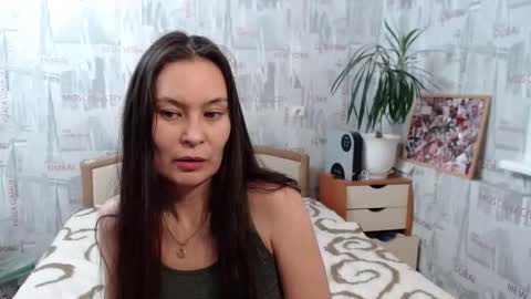 Snapshot of ginaxsoulah__ chatting on October 25, 2025, 6:35 pm ginaxsoulah online show from October 25, 2025, 6:35 pm