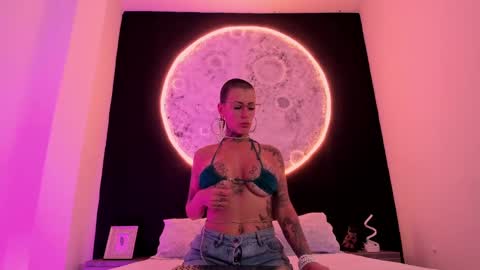 Ginebra online show from February 13, 2025, 3:03 pm