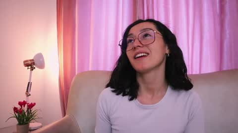 Snapshot of ginevra_esposito chatting on June 13, 2026, 1:31 pm Ginn online show from June 13, 2026, 1:31 pm