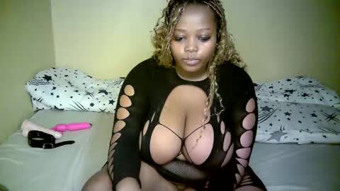 ginger_babes1 online show from April 24, 2026, 8:11 pm