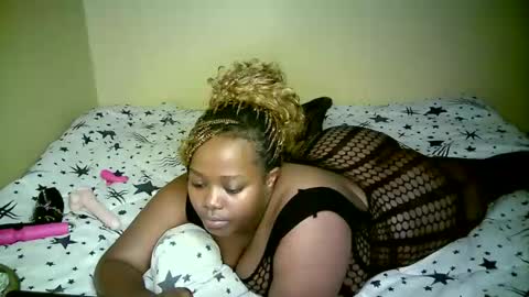 ginger_babes1 online show from May 7, 2026, 1:49 pm