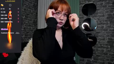 Snapshot of ginger_hood chatting on December 15, 2025, 6:06 am ginger_hood online show from December 15, 2025, 6:06 am