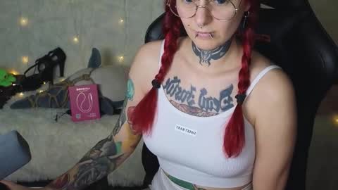 Snapshot of ginger_stay chatting on October 15, 2025, 9:48 pm Ginger online show from October 15, 2025, 9:48 pm