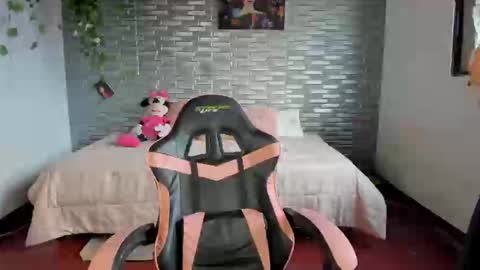 Snapshot of ginger_sweetty chatting on September 8, 2025, 10:42 pm Ginger online show from September 8, 2025, 10:42 pm