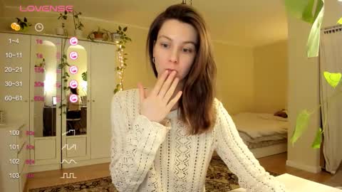 Snapshot of gingerbread__house chatting on February 14, 2026, 5:53 pm Vasilisa online show from February 14, 2026, 5:53 pm