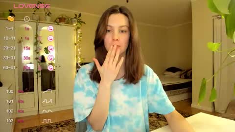 Snapshot of gingerbread__house chatting on March 12, 2026, 6:47 pm Vasilisa online show from March 12, 2026, 6:47 pm