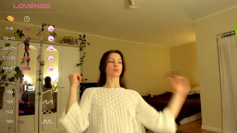 Snapshot of gingerbread__house chatting on April 3, 2026, 5:22 pm Vasilisa online show from April 3, 2026, 5:22 pm