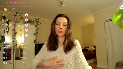 Snapshot of gingerbread__house chatting on April 5, 2026, 5:54 pm Vasilisa online show from April 5, 2026, 5:54 pm