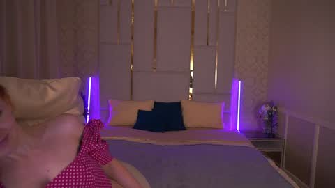 GingerLizzii online show from January 4, 2025, 5:37 pm