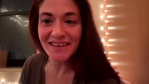 Snapshot of gingerlynx chatting on November 25, 2025, 2:33 am gingerlynx online show from November 25, 2025, 2:33 am