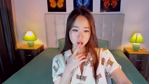 Ginny online show from December 26, 2024, 2:05 pm
