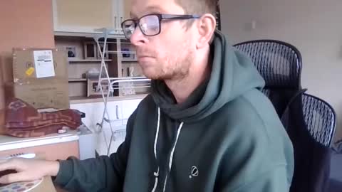 Snapshot of ginwood chatting on October 29, 2025, 11:01 am ginwood online show from October 29, 2025, 11:01 am