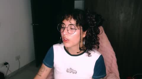 Snapshot of giny_bean chatting on March 23, 2026, 2:04 am giny_bean online show from March 23, 2026, 2:04 am