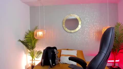 Gio Carangi online show from May 5, 2026, 2:52 am