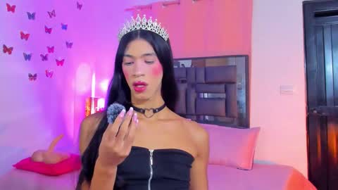 Snapshot of gio_gray chatting on October 9, 2025, 10:13 am gio_gray online show from October 9, 2025, 10:13 am