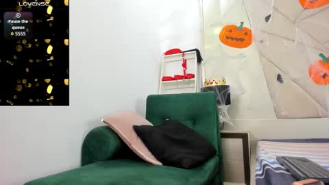 Snapshot of gio_lorenz chatting on October 23, 2025, 11:53 am gio_lorenz online show from October 23, 2025, 11:53 am