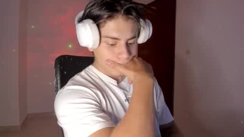 Snapshot of gio_russo chatting on September 26, 2025, 3:10 am GioRusso online show from September 26, 2025, 3:10 am