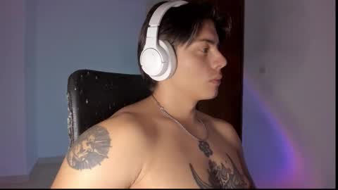 Snapshot of gio_russo chatting on October 16, 2025, 1:50 am GioRusso online show from October 16, 2025, 1:50 am