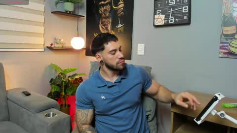 Snapshot of giorgio_leone2 chatting on May 25, 2026, 2:17 am Giorgio leone online show from May 25, 2026, 2:17 am