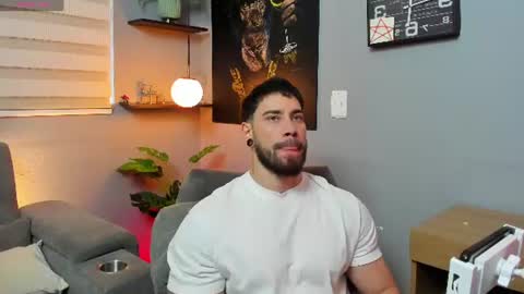 Snapshot of giorgio_leone2 chatting on June 17, 2026, 8:54 pm Giorgio leone online show from June 17, 2026, 8:54 pm