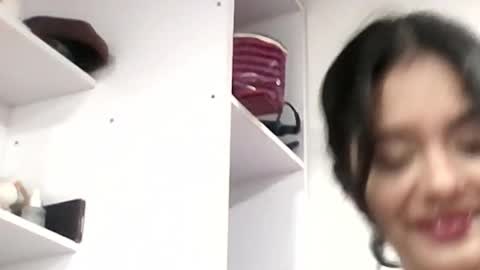 giovanna_oliveria online show from January 6, 2026, 9:29 pm