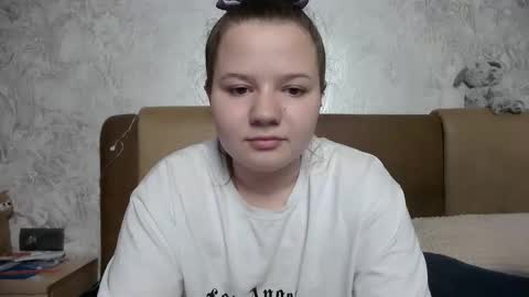 Snapshot of girl_cute07 chatting on May 16, 2026, 7:56 pm girl_cute07 online show from May 16, 2026, 7:56 pm