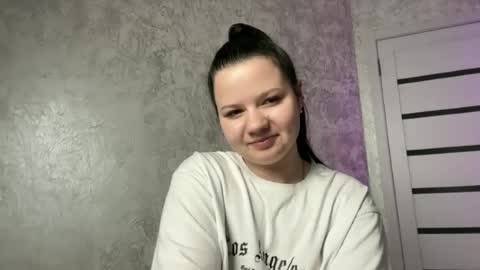 Snapshot of girl_cute07 chatting on June 13, 2026, 9:02 pm girl_cute07 online show from June 13, 2026, 9:02 pm