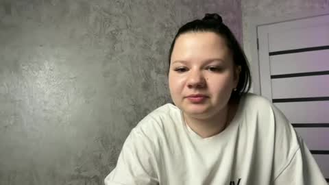 Snapshot of girl_cute07 chatting on June 14, 2026, 2:24 am girl_cute07 online show from June 14, 2026, 2:24 am