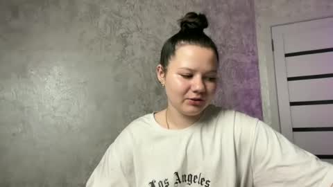 Snapshot of girl_cute07 chatting on June 18, 2026, 10:58 pm girl_cute07 online show from June 18, 2026, 10:58 pm