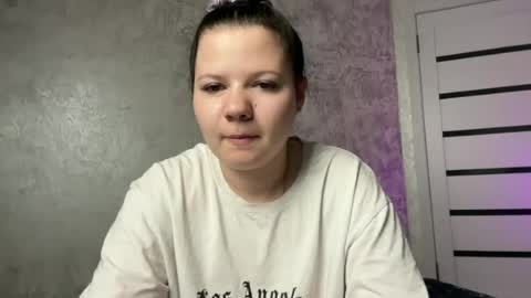 Snapshot of girl_cute07 chatting on July 2, 2026, 6:47 pm girl_cute07 online show from July 2, 2026, 6:47 pm