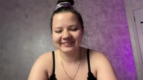 Snapshot of girl_cute07 chatting on July 10, 2026, 2:49 am girl_cute07 online show from July 10, 2026, 2:49 am