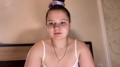 Snapshot of girl_cute07 chatting on July 20, 2026, 7:05 pm girl_cute07 online show from July 20, 2026, 7:05 pm