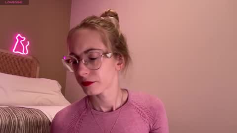 Nikki online show from January 1, 2025, 6:59 pm