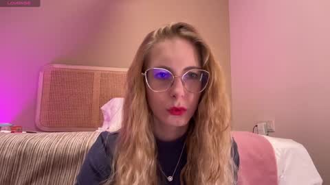 Nikki online show from January 3, 2025, 5:53 pm