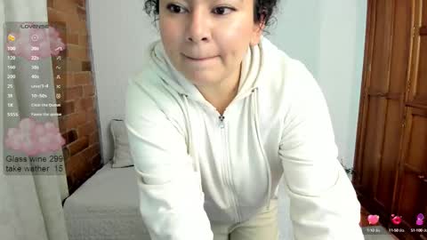 girl_inline online show from February 23, 2025, 2:40 am