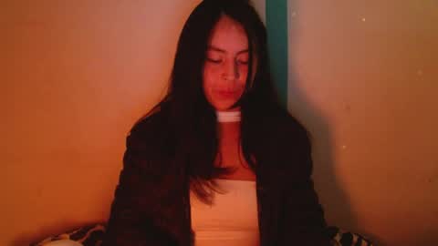 Snapshot of girl_marvel1 chatting on April 19, 2026, 7:07 am Alejandra online show from April 19, 2026, 7:07 am