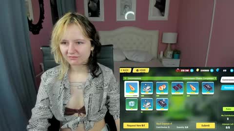 girl_next_doorr online show from January 7, 2025, 12:52 pm