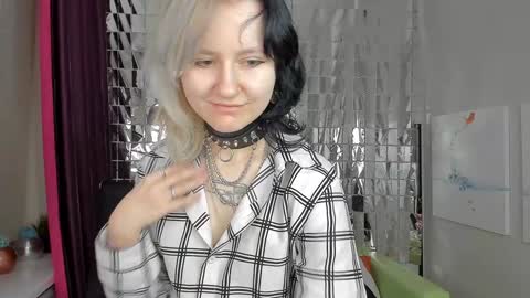 girl_next_doorr online show from February 1, 2025, 12:26 pm