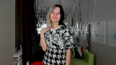 girl_next_doorr online show from February 4, 2025, 5:01 pm