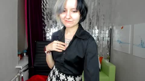 girl_next_doorr online show from February 5, 2025, 3:31 pm