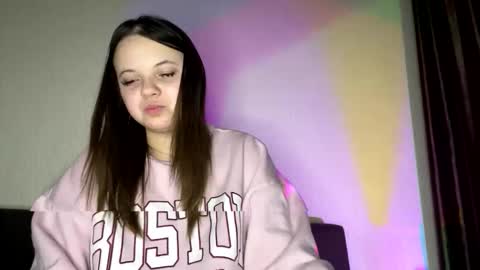 girl_shy07 online show from February 8, 2026, 7:39 pm