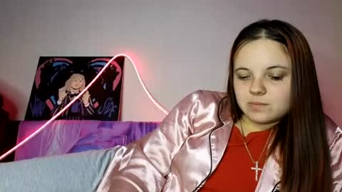 girl_shy07 online show from August 4, 2026, 11:51 pm