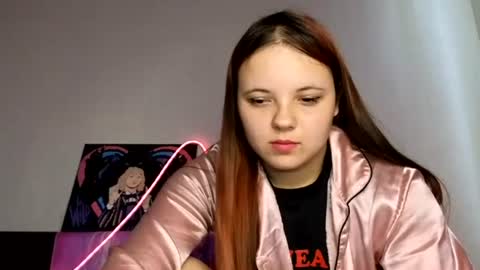 girl_shy07 online show from August 5, 2026, 1:14 pm