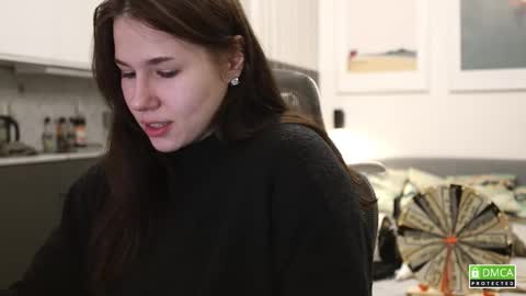 Snapshot of girl_u_never_met chatting on November 14, 2025, 5:33 pm Kristin online show from November 14, 2025, 5:33 pm