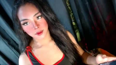 queen ronna online show from December 18, 2024, 1:56 pm